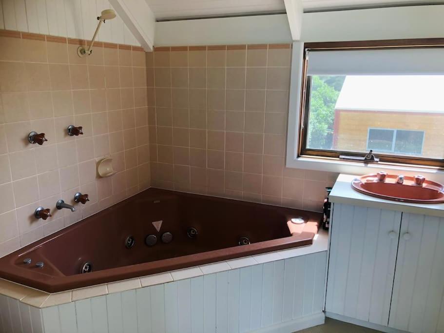 Peterborough Beach House Екстер'єр фото